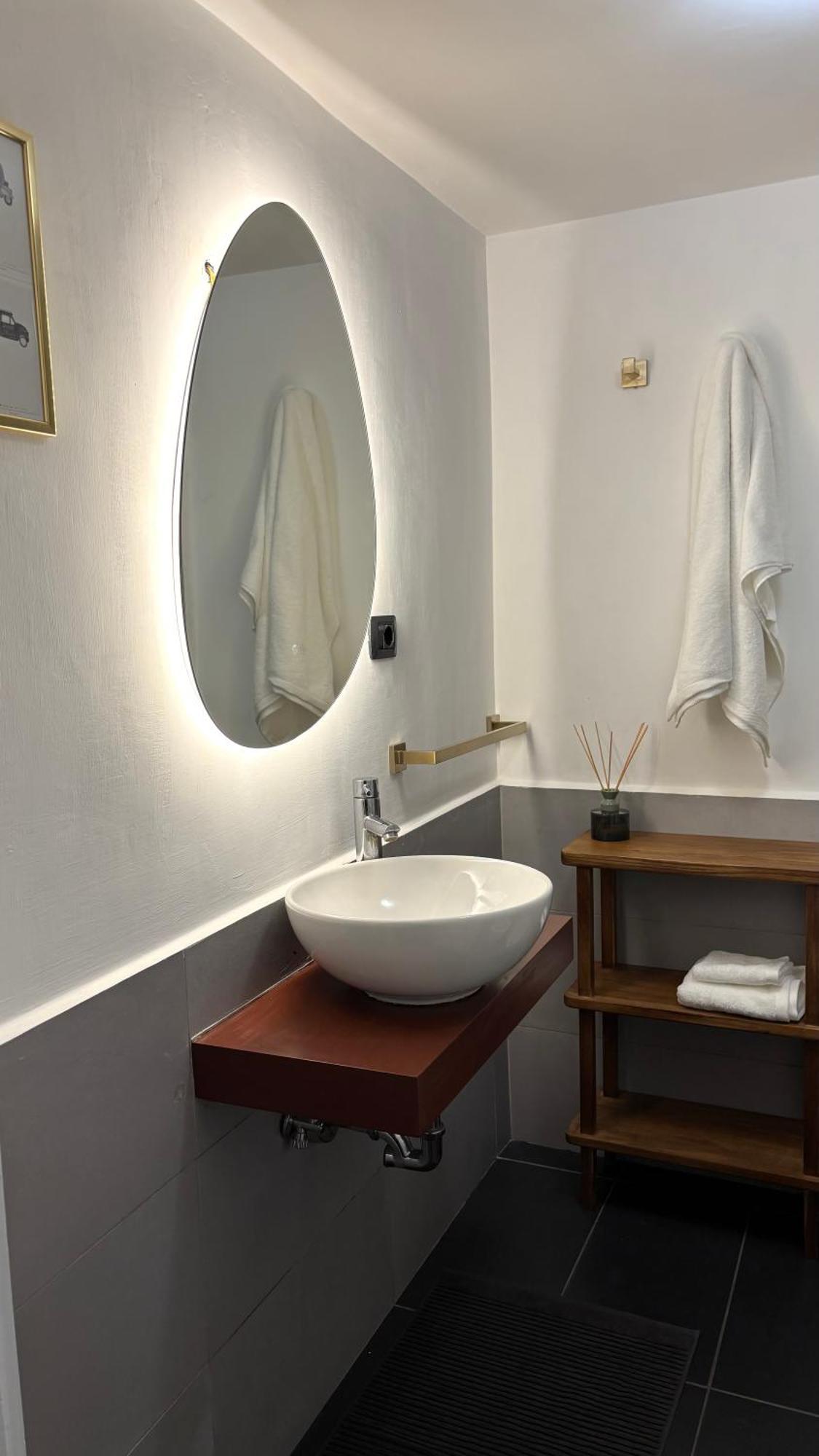 Elegant In Rome's Historic Center Apartment Rome